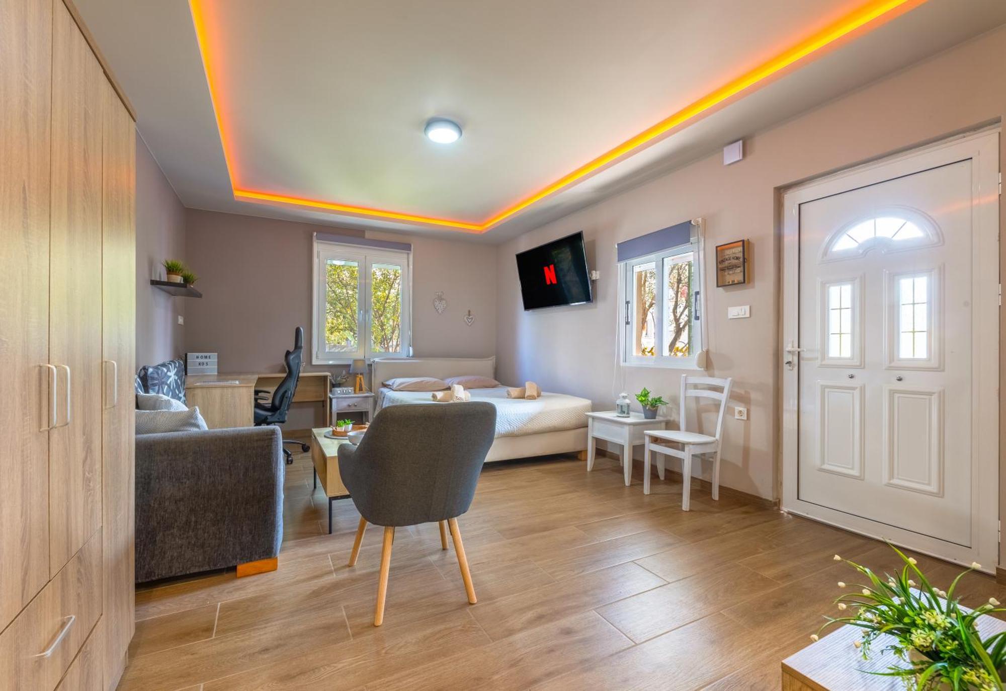 The Away From With Hot Tub Holiday home Lambi (Kos)